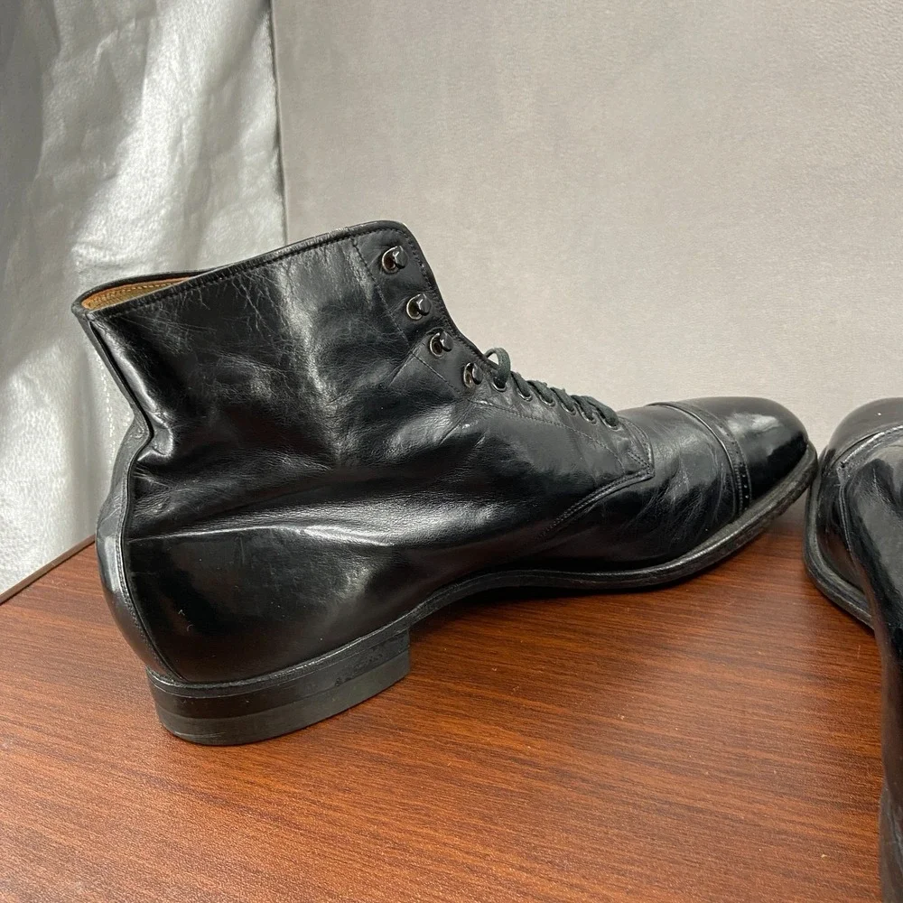 Vintage Connolly Boots Black Leather Cap Toe Ankle Lace Up SZ 9.5 Combat Boots